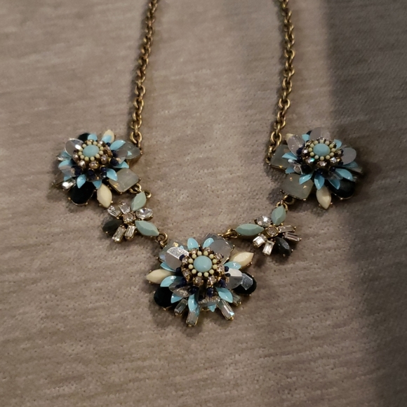 Loft Statement Floral Necklace - Picture 5 of 6